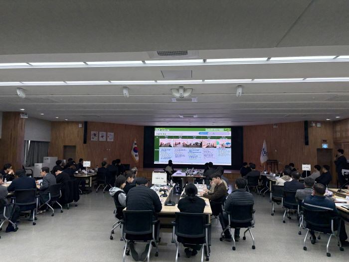 [크기변환][논산세계딸기산업엑스포조직위원회]보도자료-자문위원회 출범 (5).jpeg