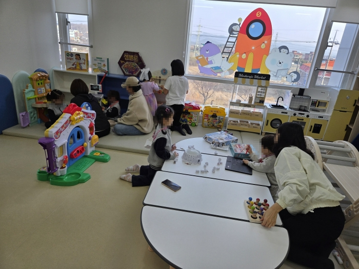 [크기변환]공동육아나눔터 사진1.jpg